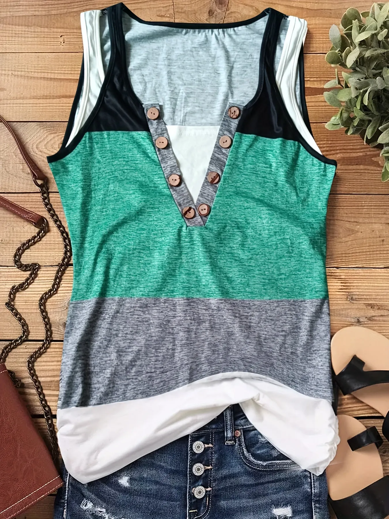 Chic Color Block Tank Top Perfect for Stylish Summer Outfits