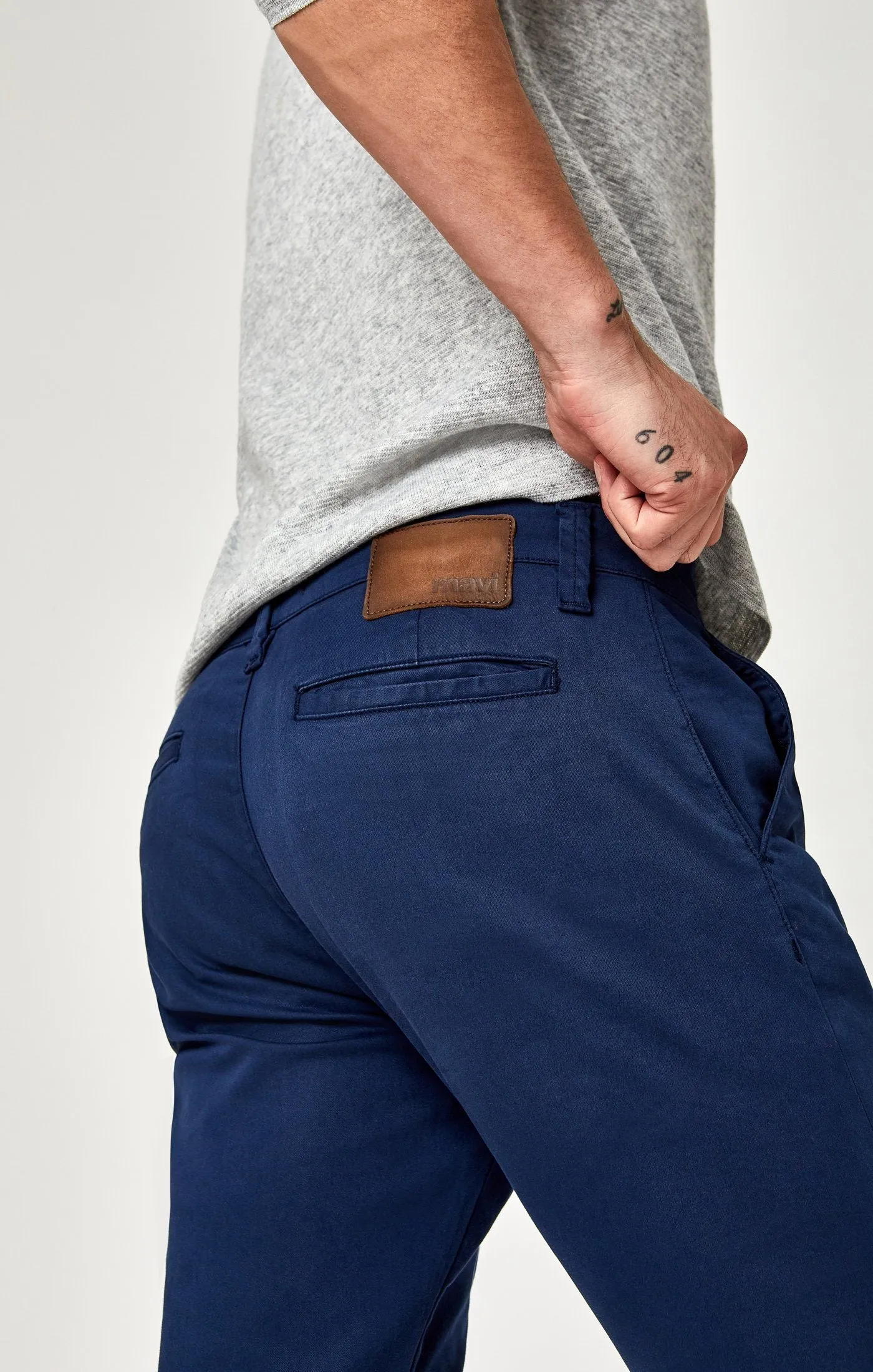 JOHNNY SLIM CHINO IN MARINE BLUE TWILL