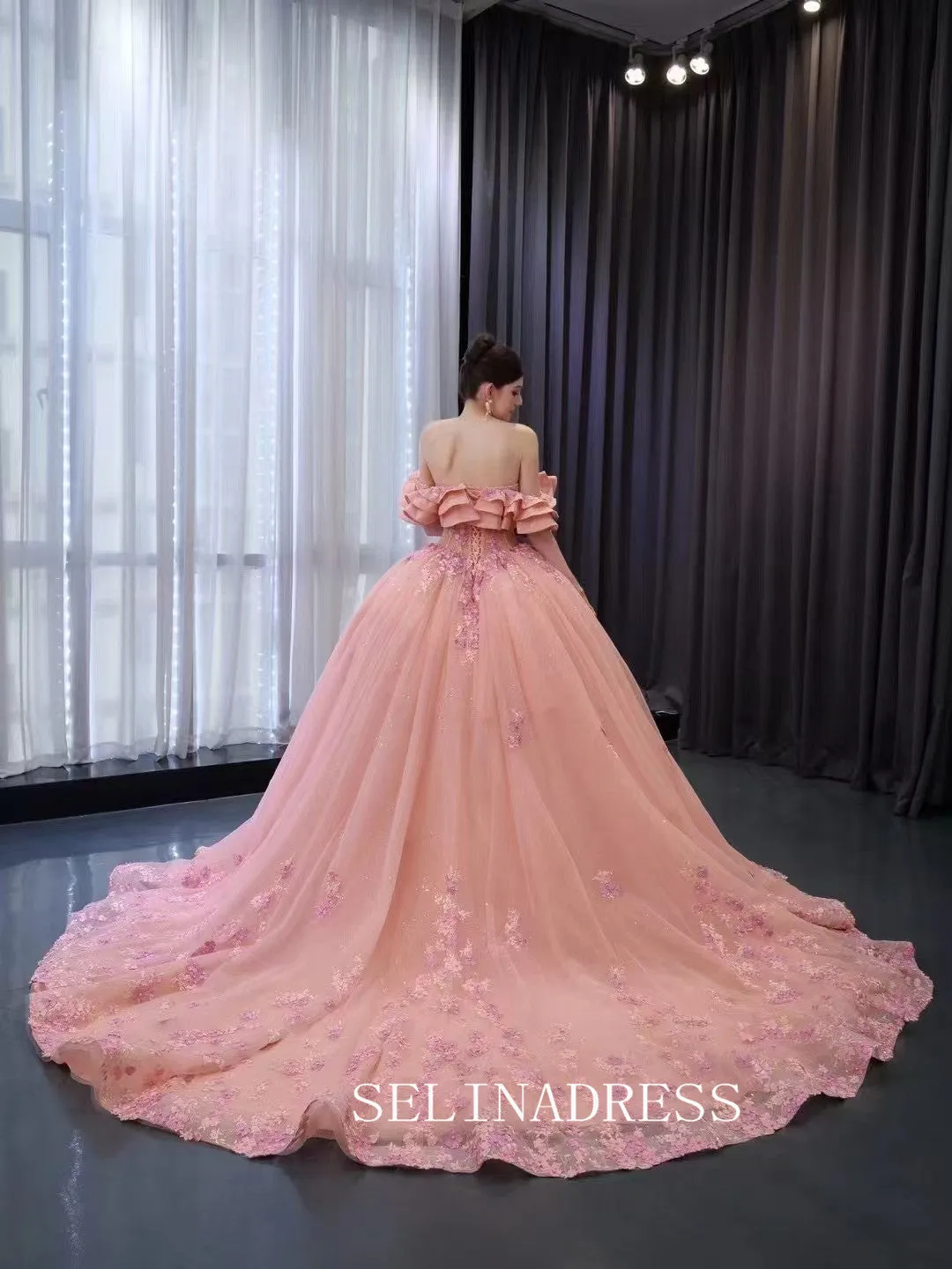 Pink Lace Applique Layered Wedding Gowns Convertible Quince Dress 241091