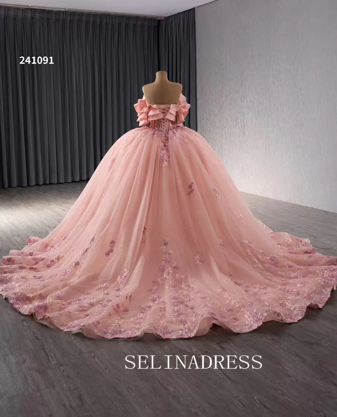 Pink Lace Applique Layered Wedding Gowns Convertible Quince Dress 241091