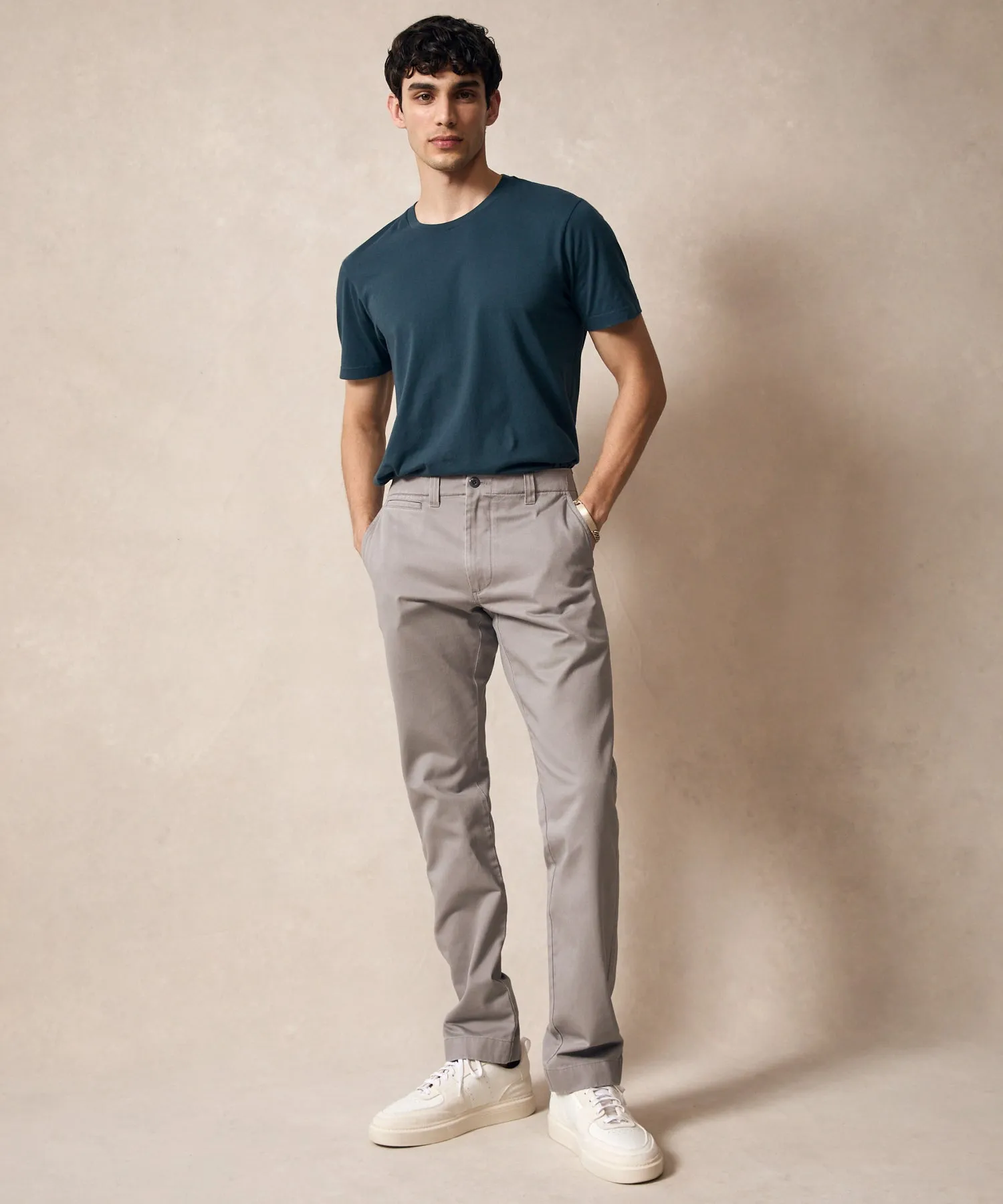 Straight Fit Favorite Chino in Graystone