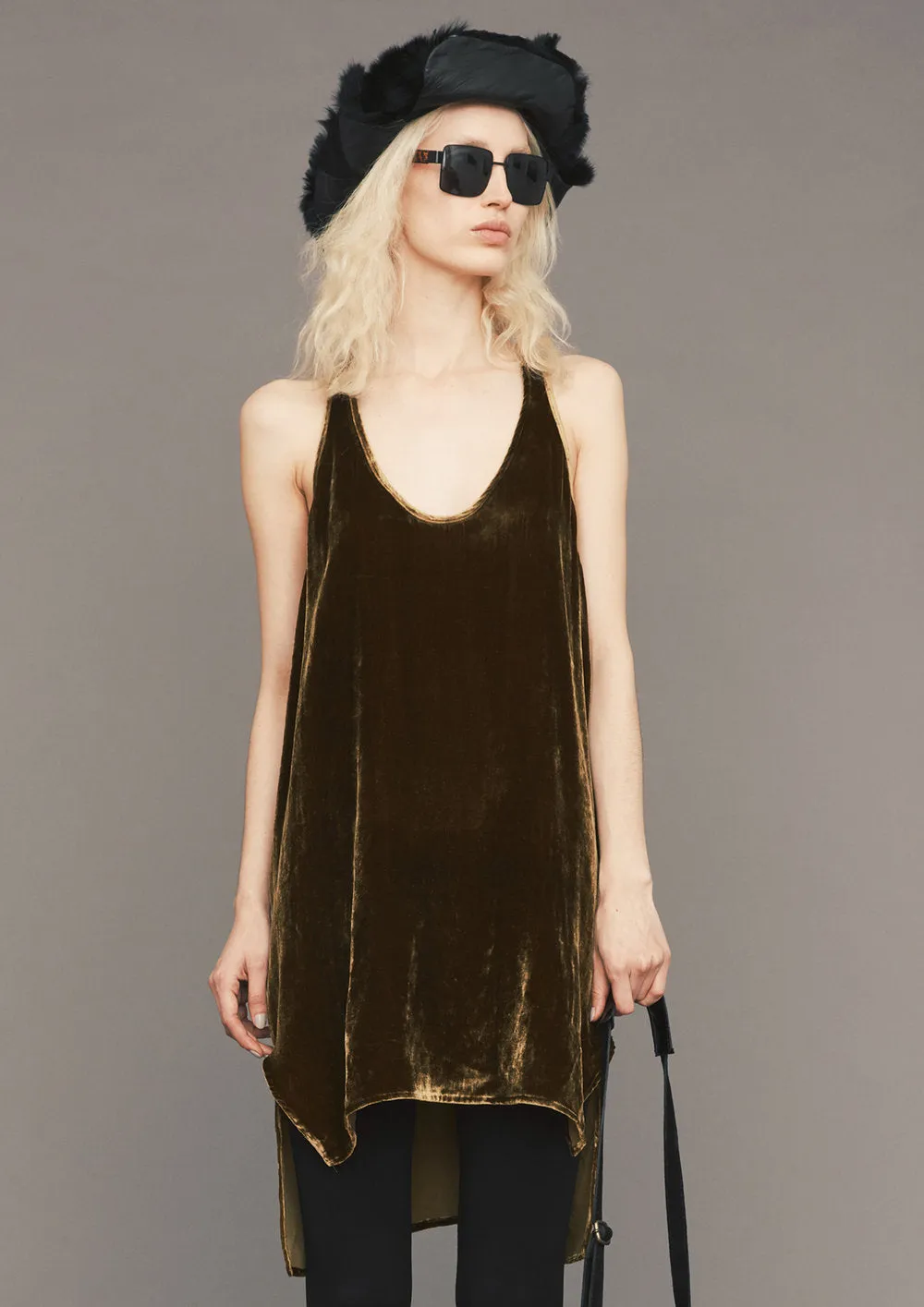 TANK TOP OVERSIZED - SILK VELVET gold